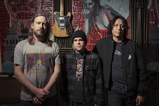 EARTHLESS RELEASE NEW SONG "GIFTED BY THE WIND"