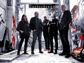 Laederbraun Releases New Album"Ade"